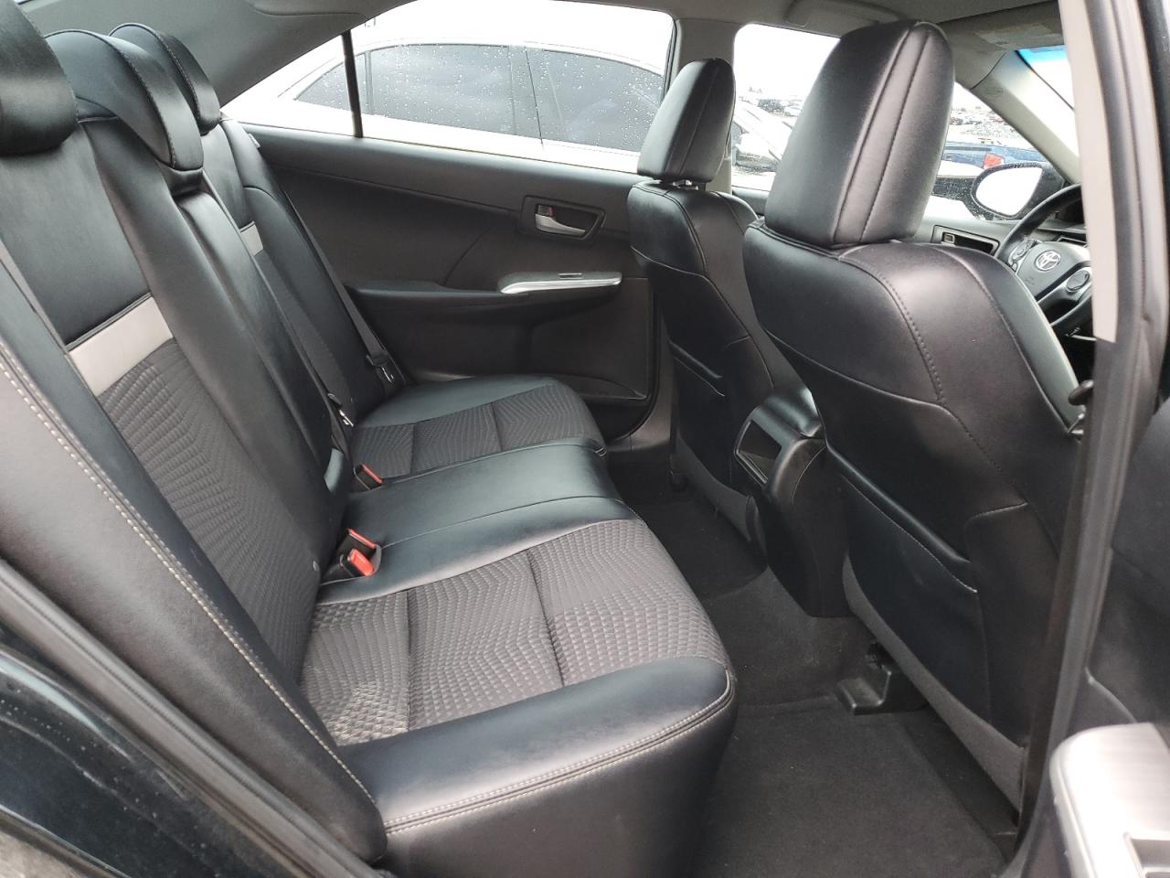 2013 Toyota Camry - Image 10