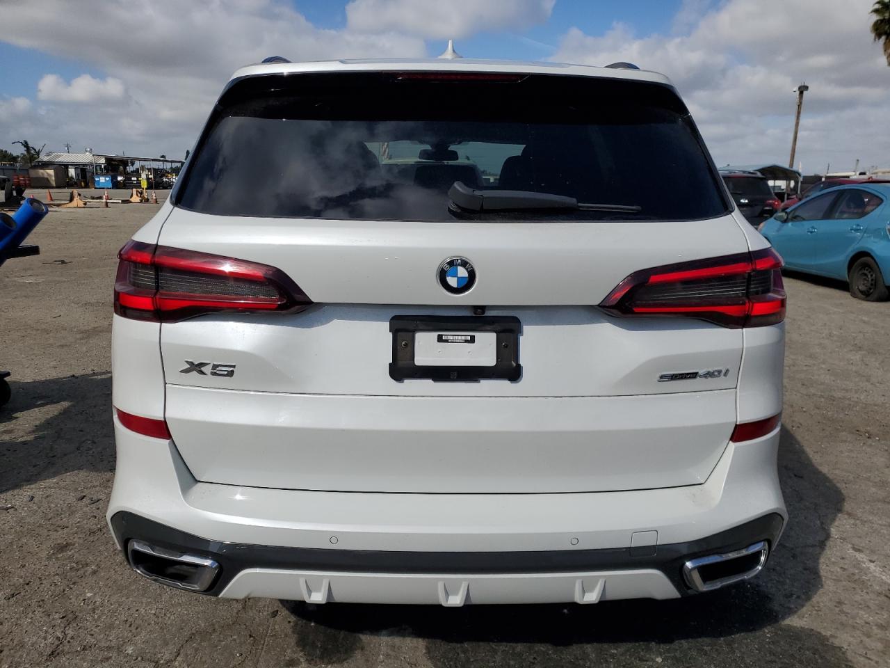 2022 BMW X5 - Image 6