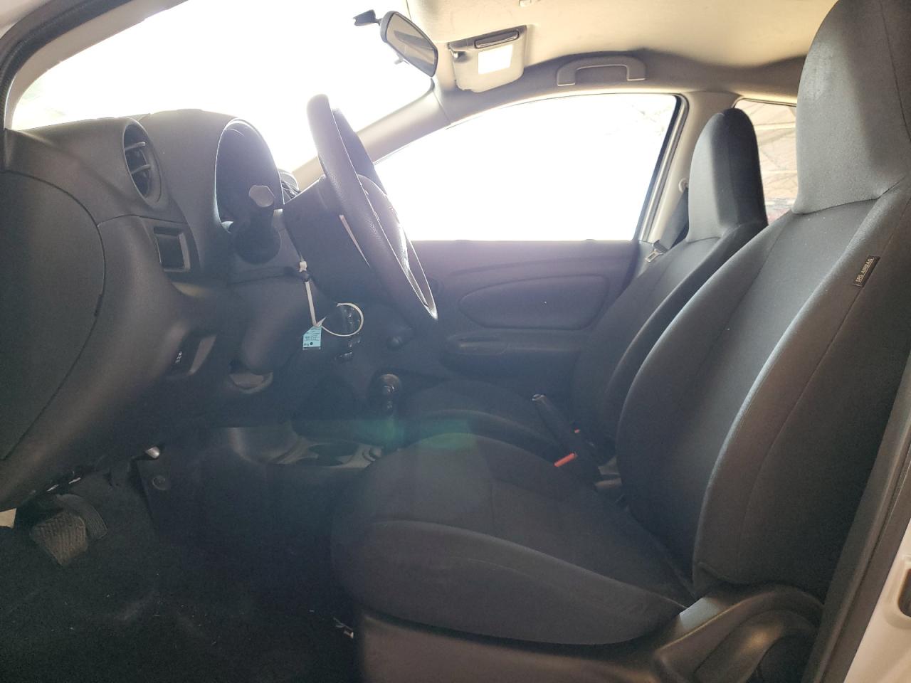 2015 Nissan Versa - Image 7