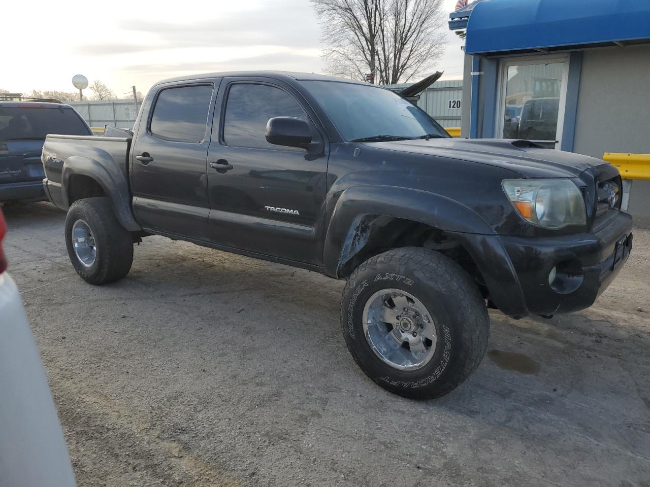 2009 Toyota Tacoma - Image 4
