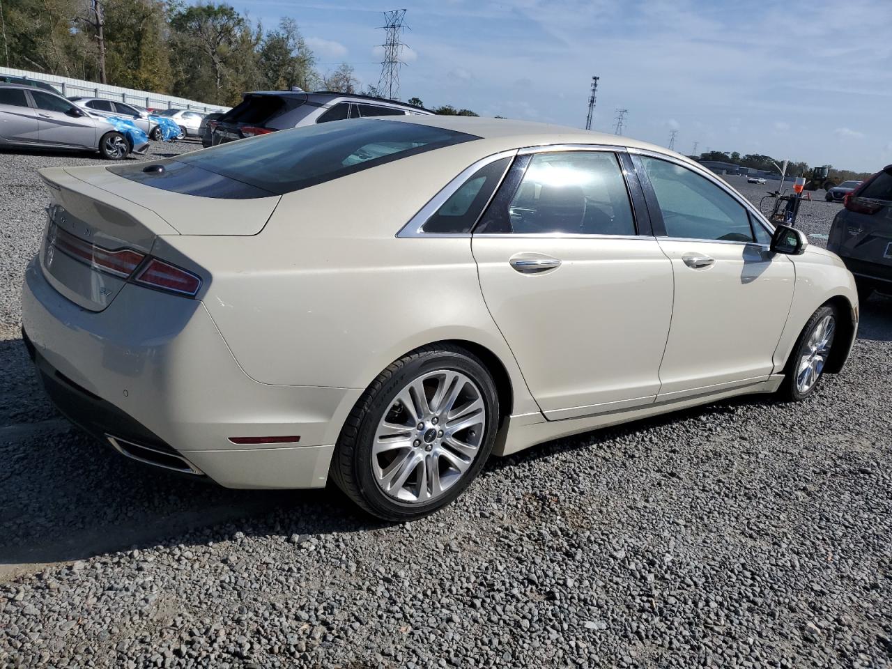 2016 Lincoln MKZ - Image 3