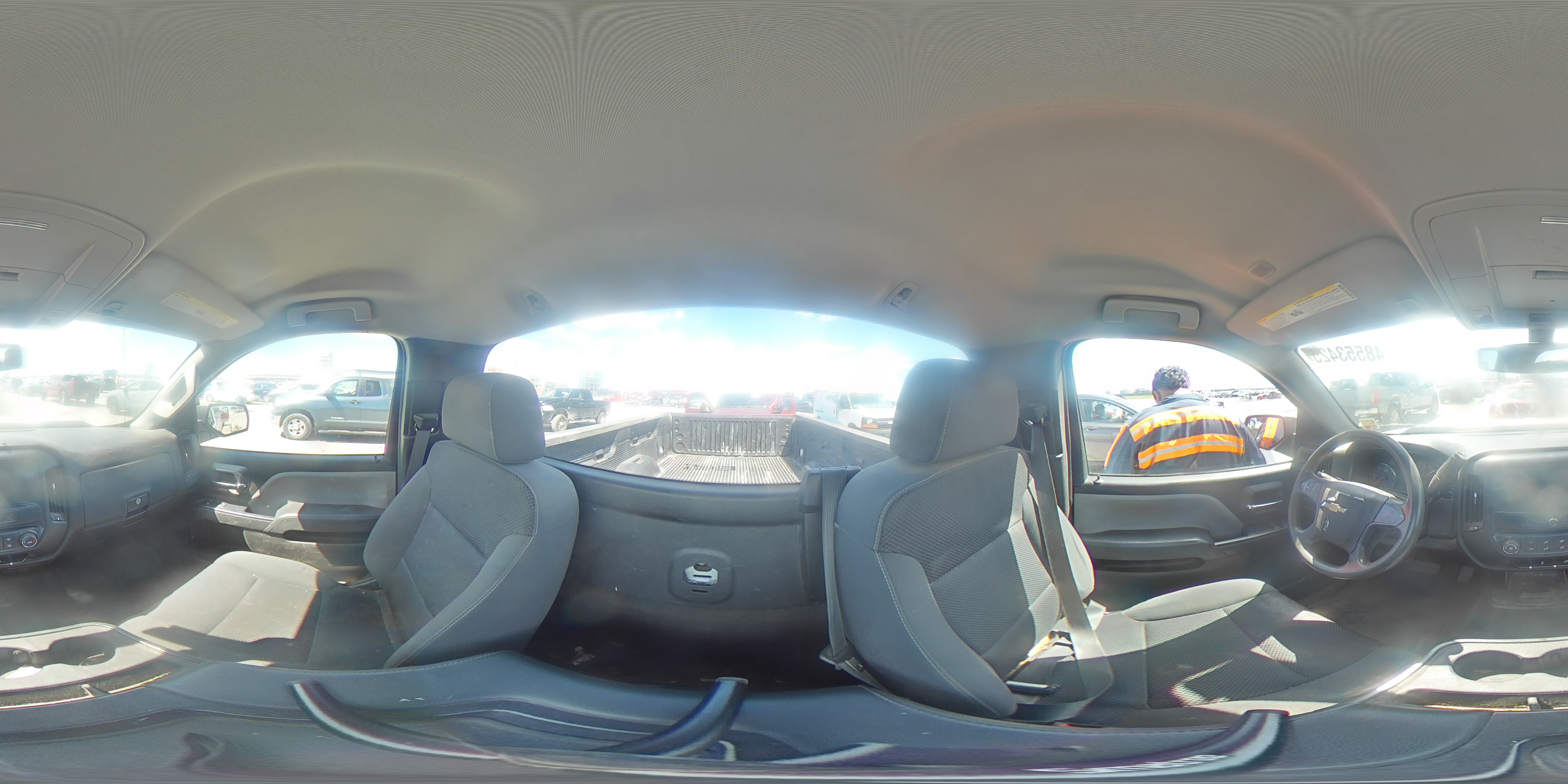 2018 Chevrolet Silverado - Image 13