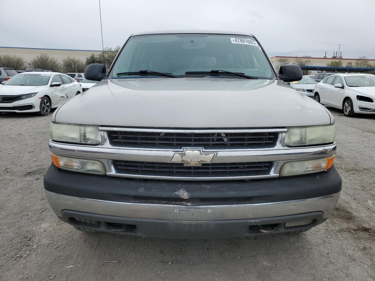 2005 Chevrolet Suburban - Image 5