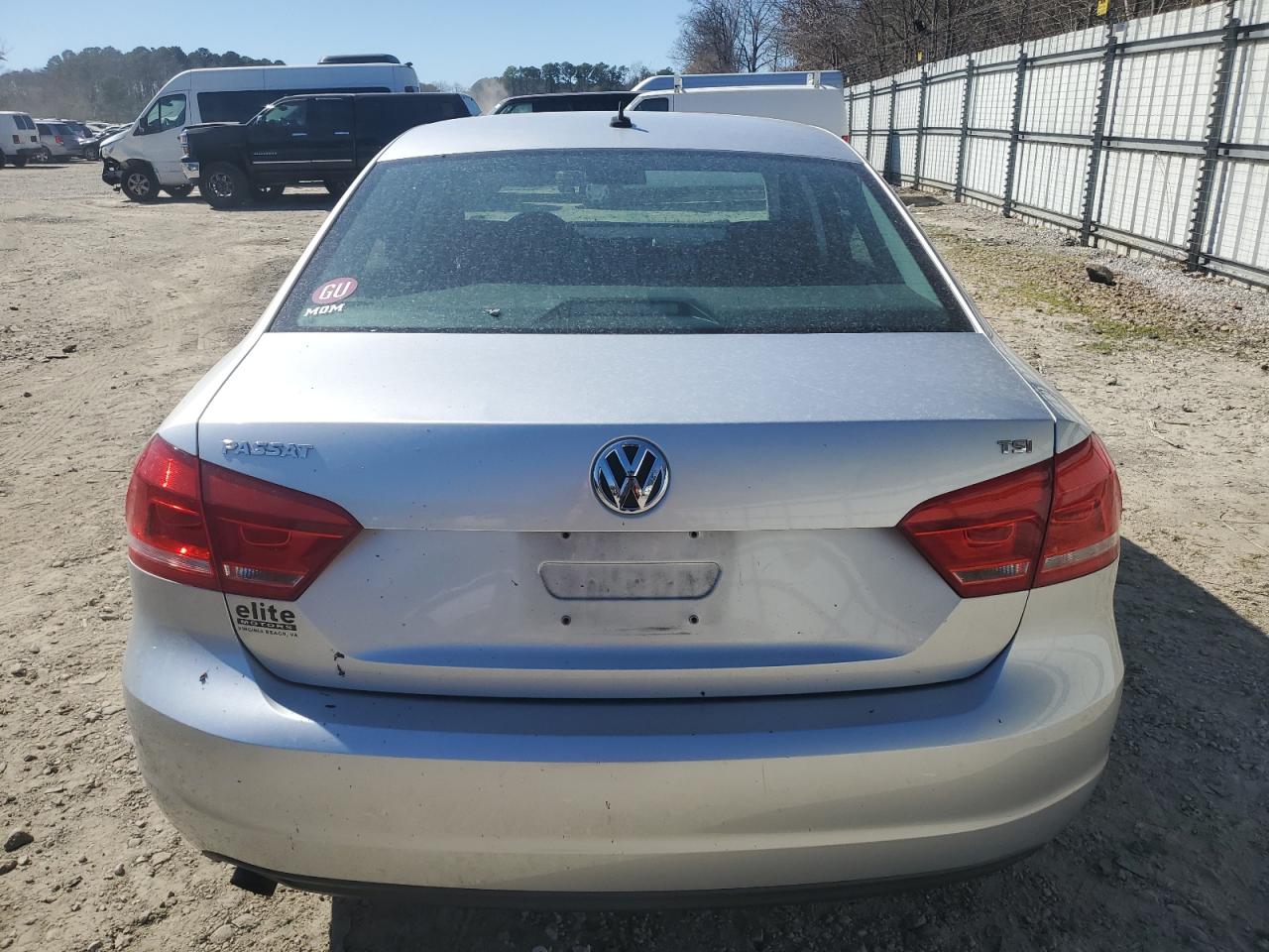 2015 Volkswagen Passat - Image 6