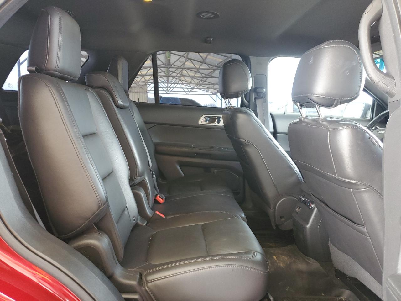 2014 Ford Explorer - Image 11
