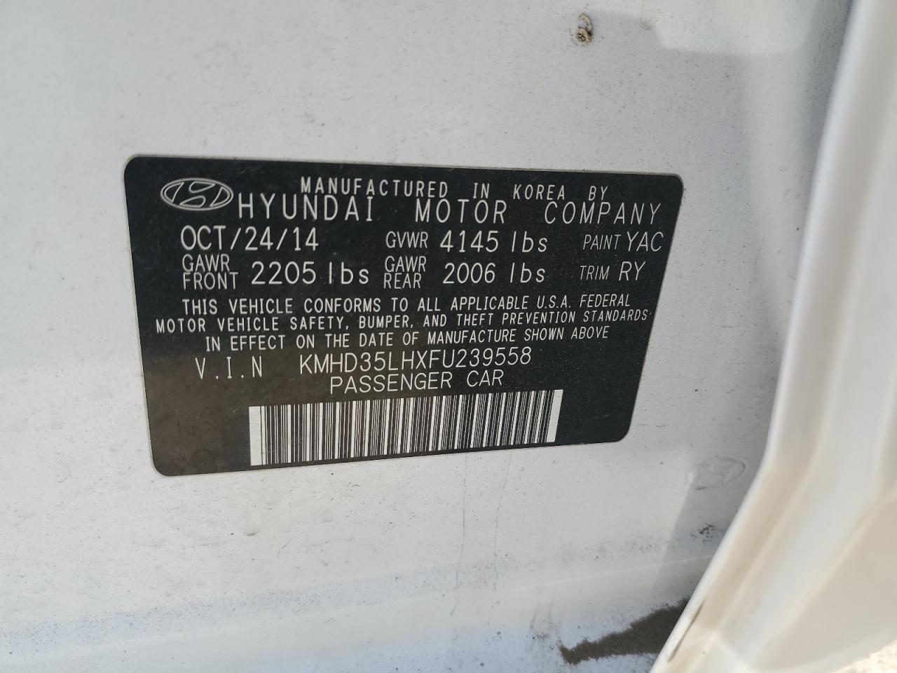 2015 Hyundai Elantra - Image 12