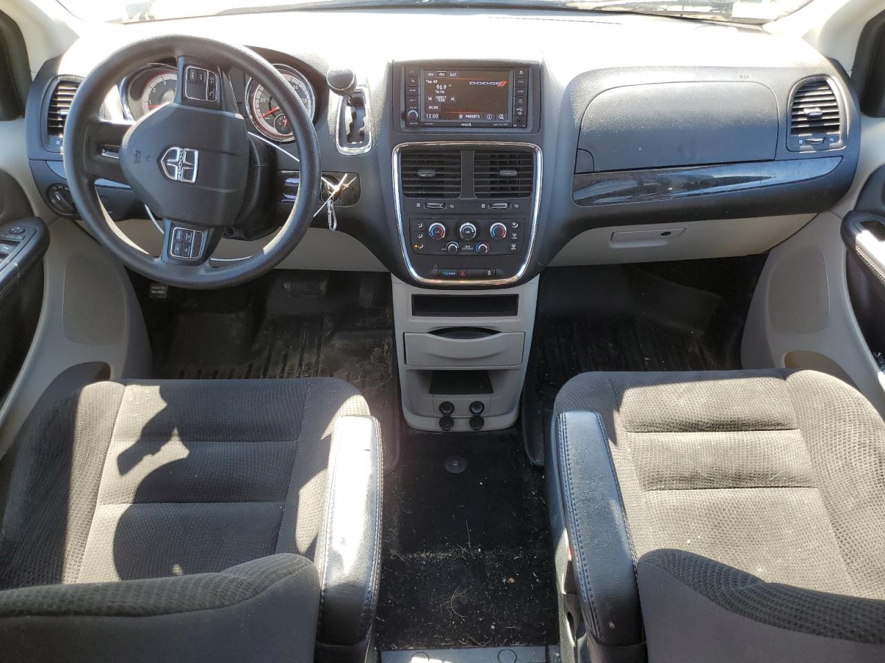 2019 Dodge Caravan - Image 8