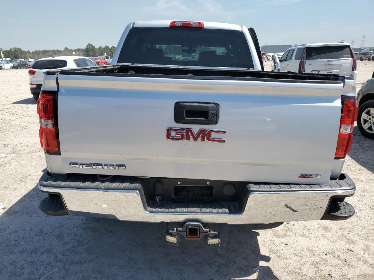 2017 GMC Sierra - Image 6
