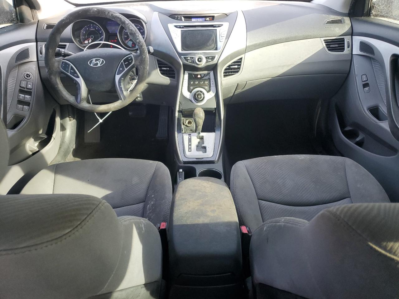 2011 Hyundai Elantra - Image 8