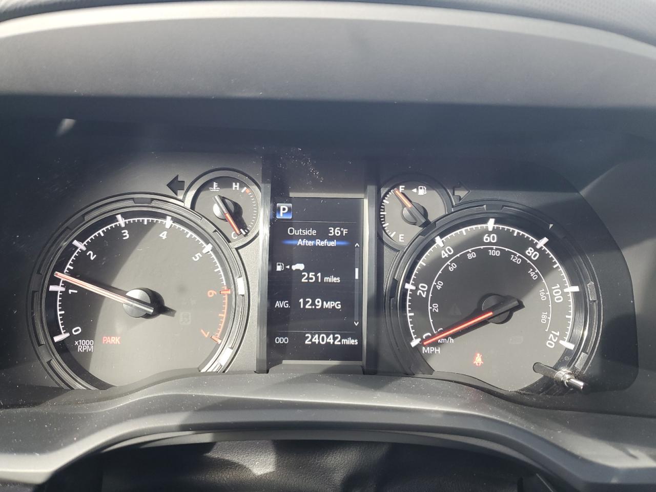 2020 Toyota 4Runner - Image 9