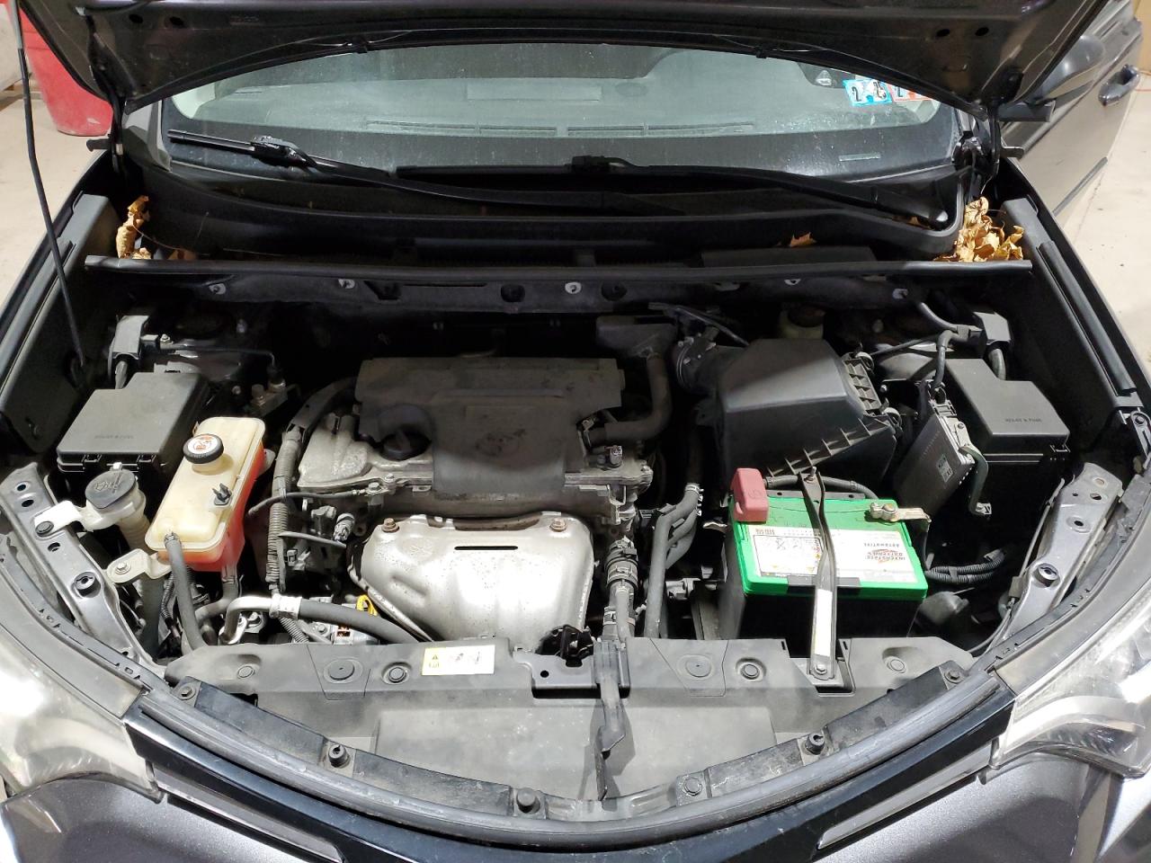 2017 Toyota RAV 4 - Image 12