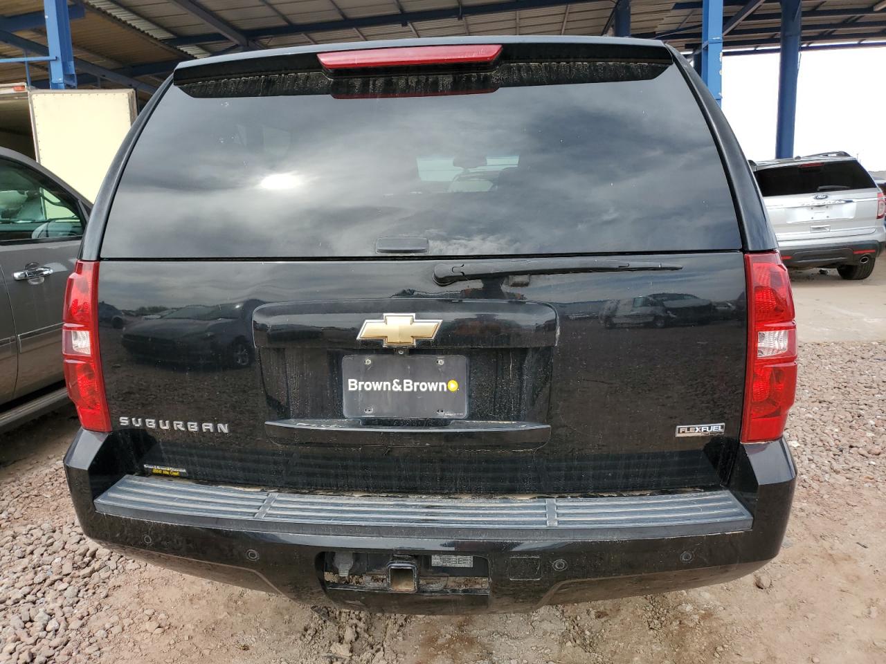 2007 Chevrolet Suburban - Image 6