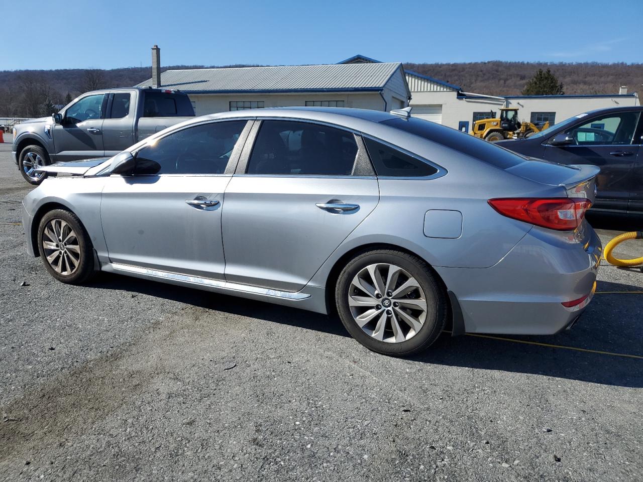 2017 Hyundai Sonata - Image 2