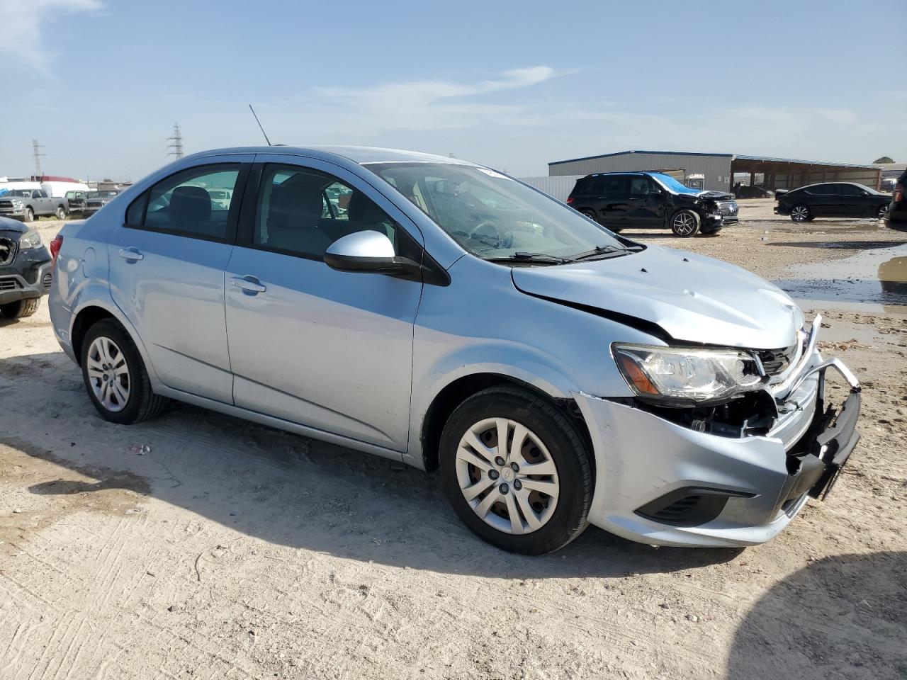 2017 Chevrolet Sonic - Image 4