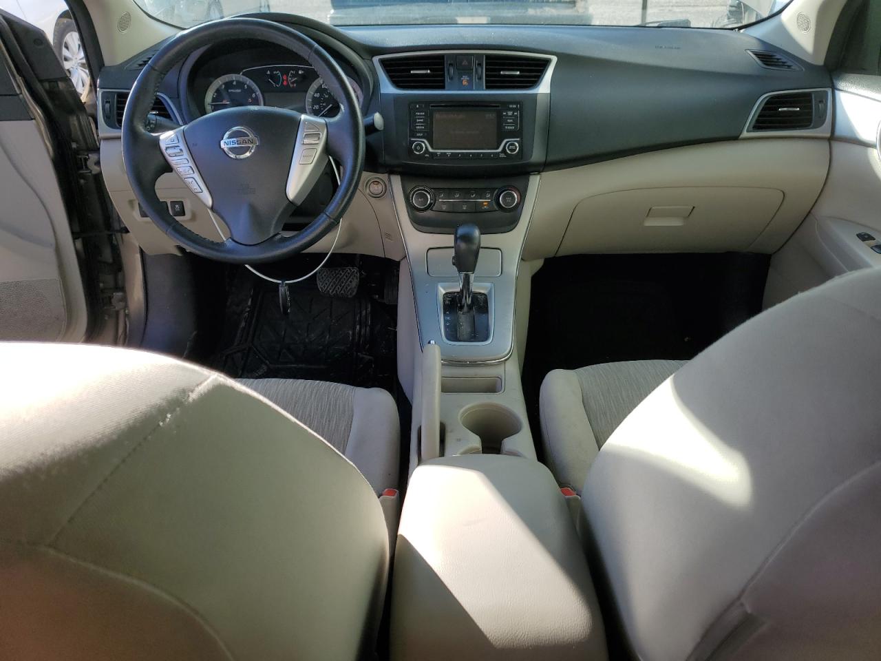 2015 Nissan Sentra - Image 8