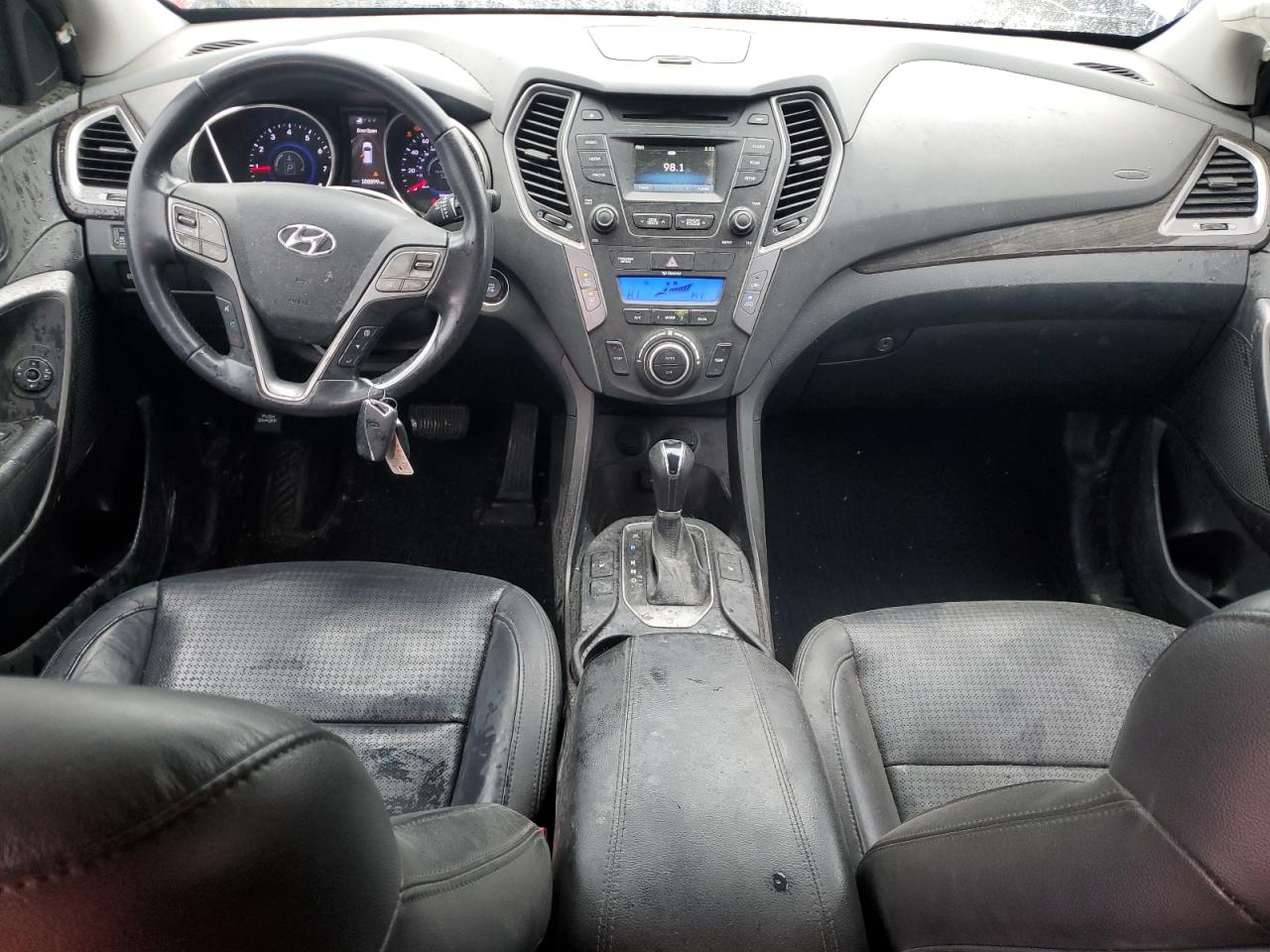 2013 Hyundai Santa Fe - Image 8