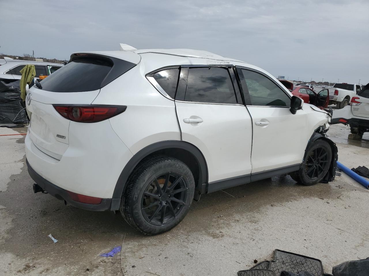 2017 Mazda CX-5 - Image 3