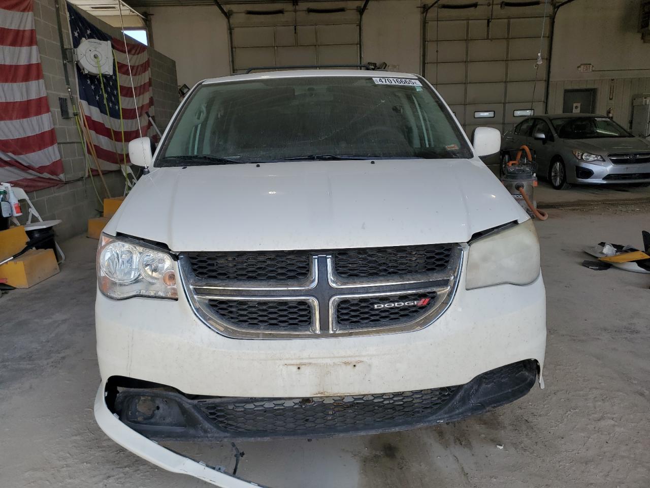 2012 Dodge Caravan - Image 5