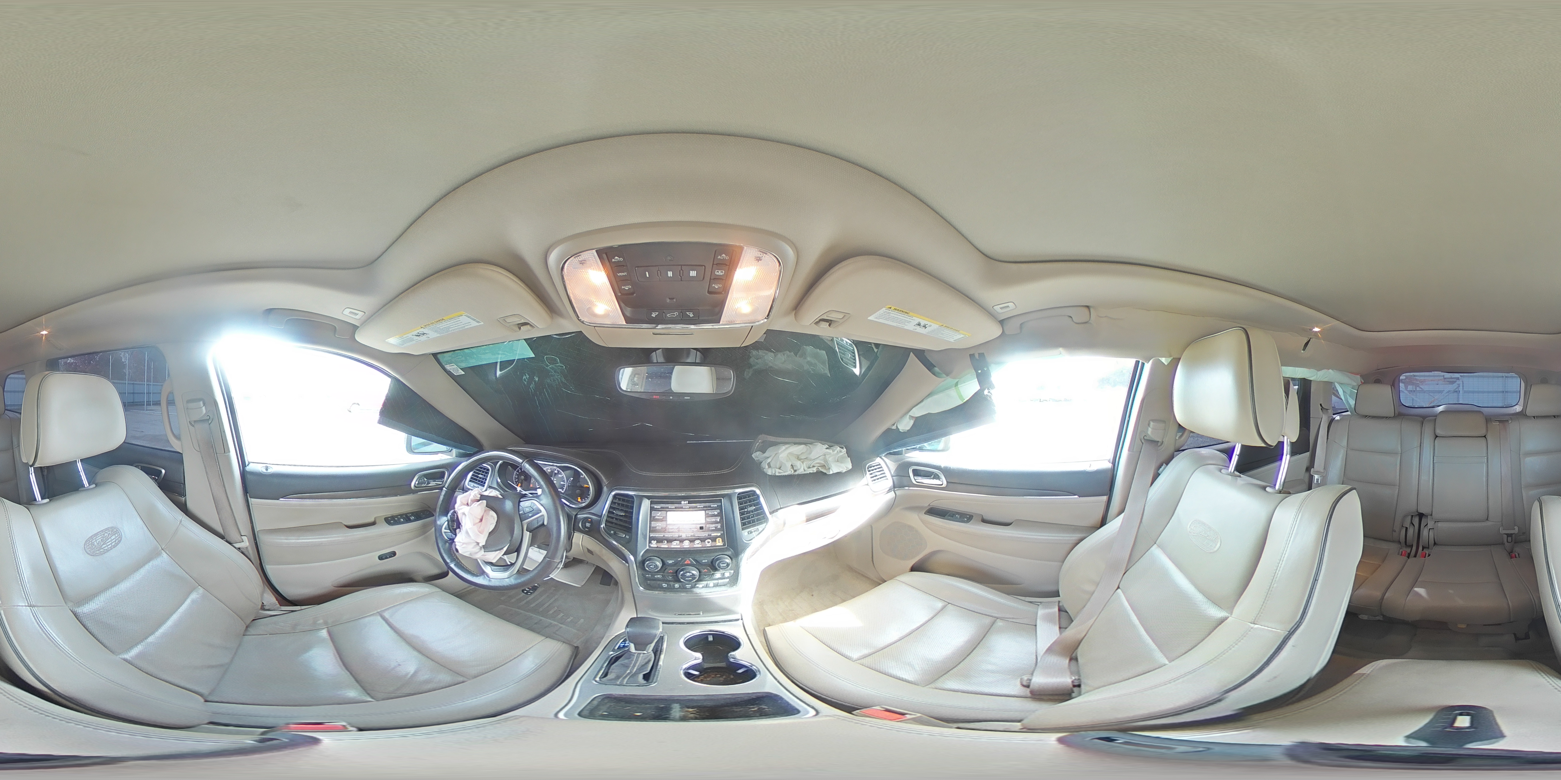 2017 Jeep Grand Cherokee - Image 14