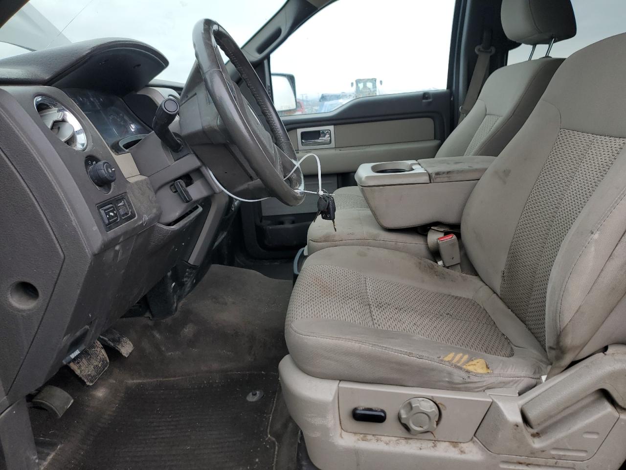 2010 Ford F-150 - Image 7