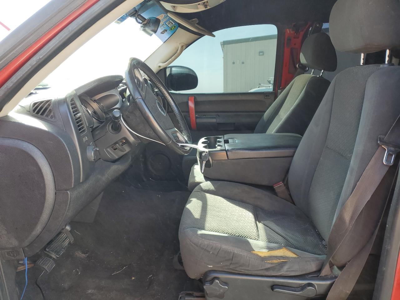 2007 Chevrolet Silverado - Image 7