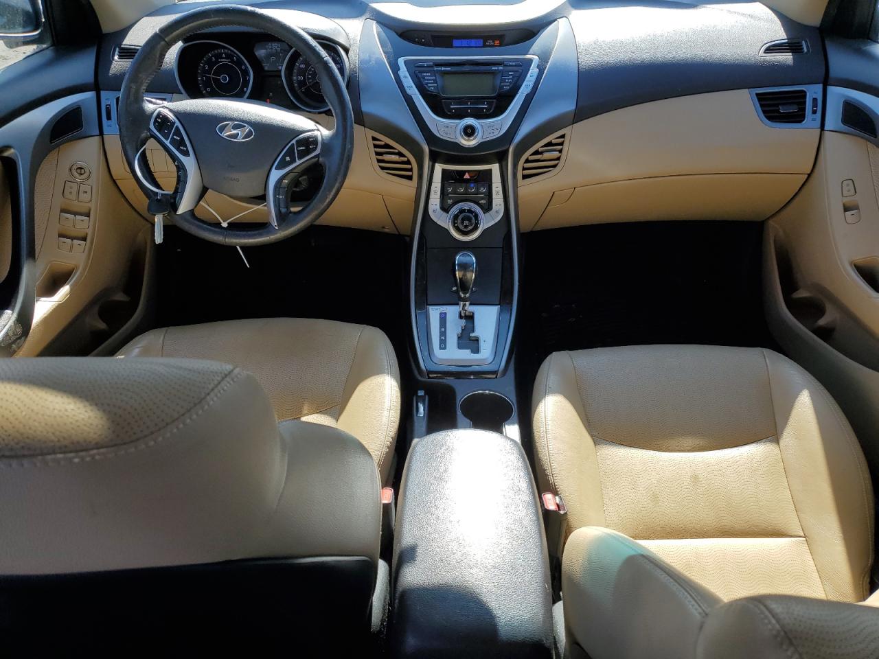 2012 Hyundai Elantra - Image 8