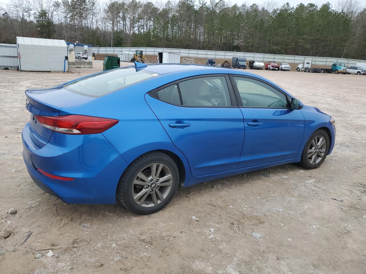 2018 Hyundai Elantra - Image 3