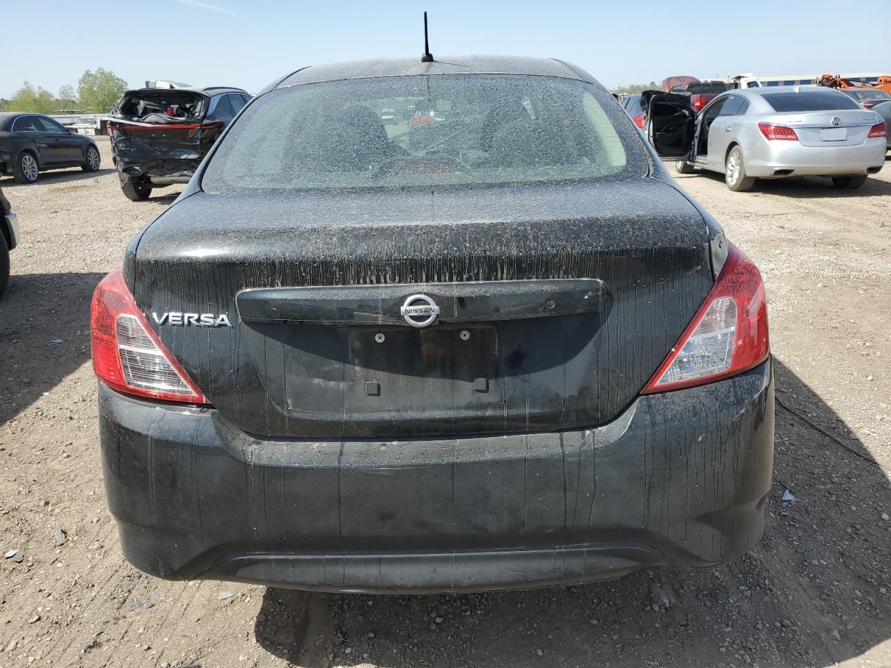 3N1CN7AP1JL862542 NISSAN VERSA 2018