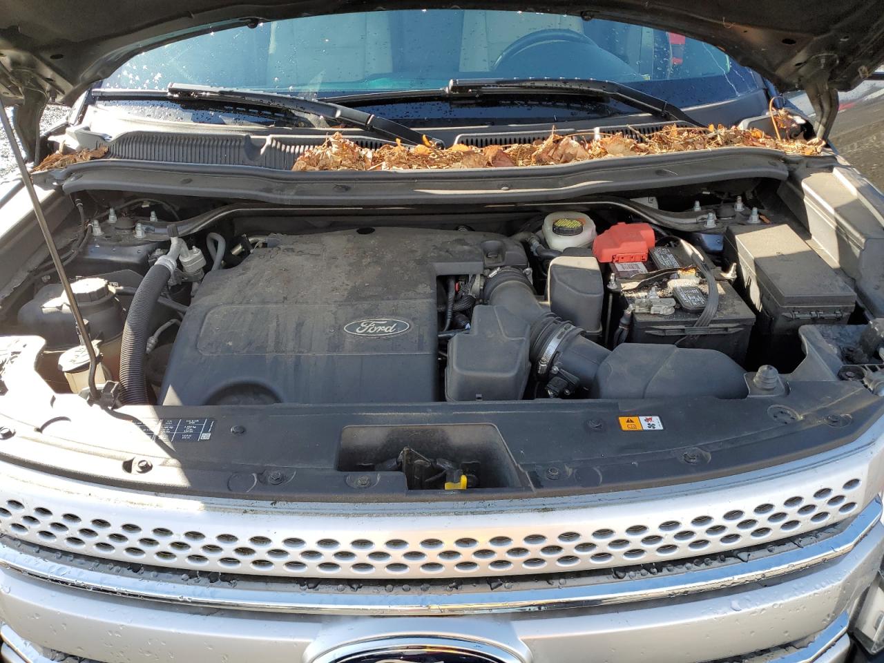 2015 Ford Explorer - Image 12