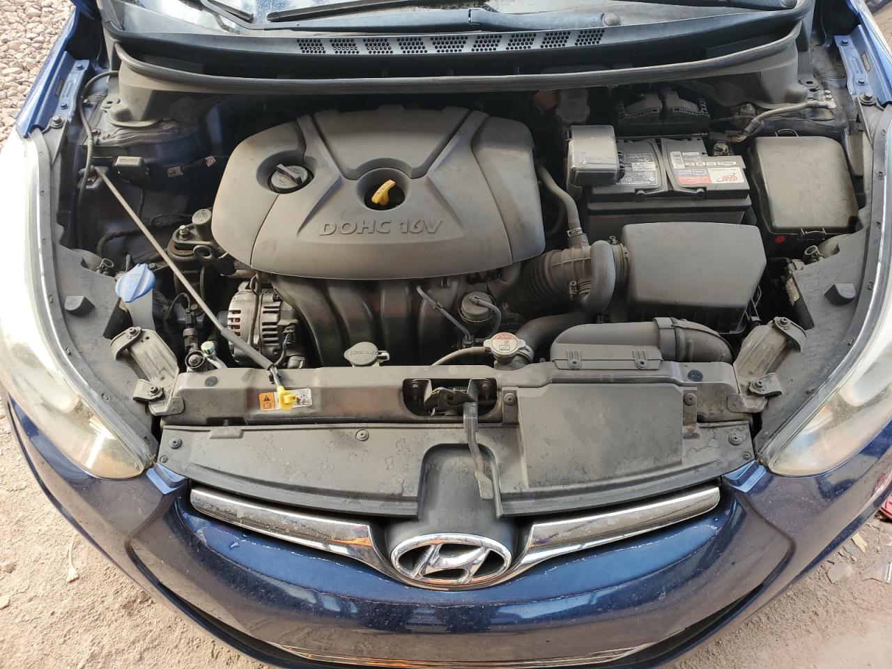 2016 Hyundai Elantra - Image 11