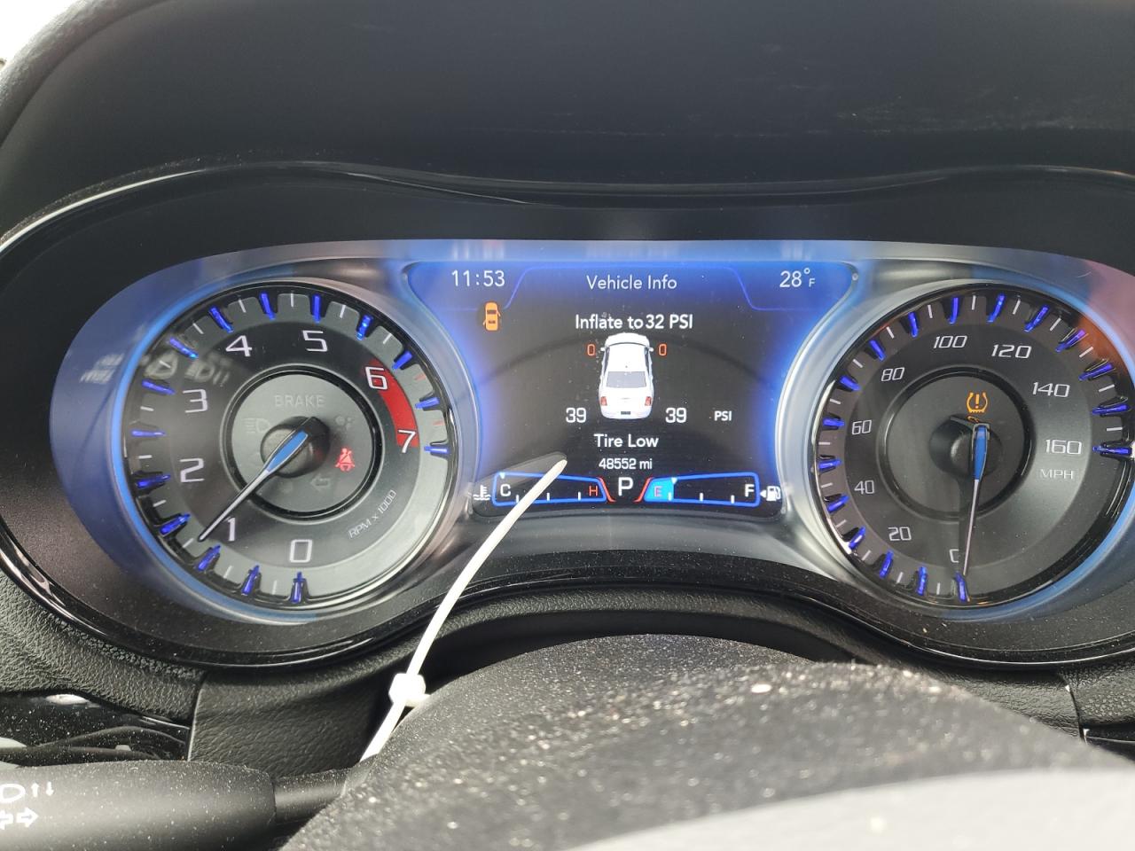 2019 Chrysler 300 - Image 9