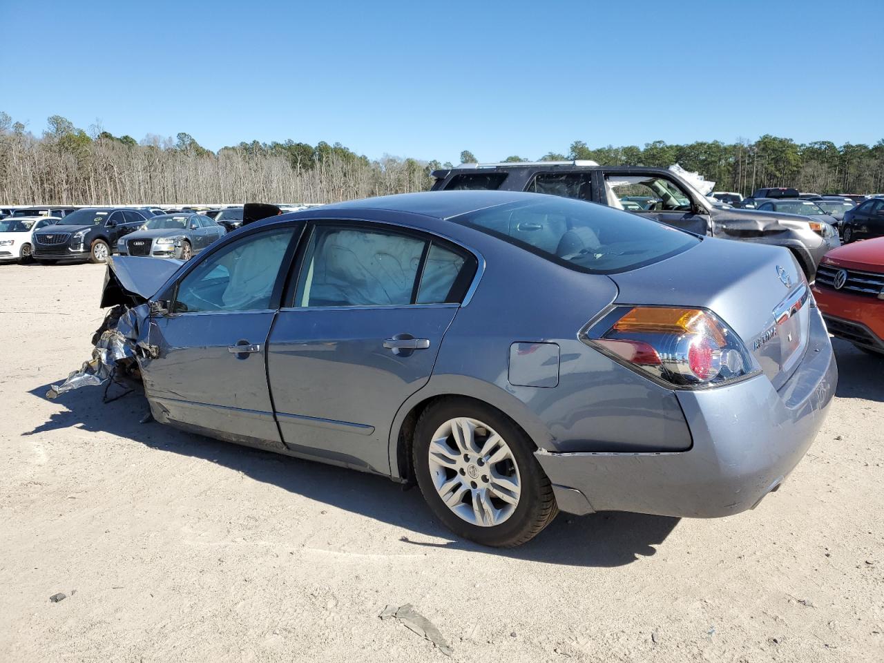 2012 Nissan Altima - Image 2