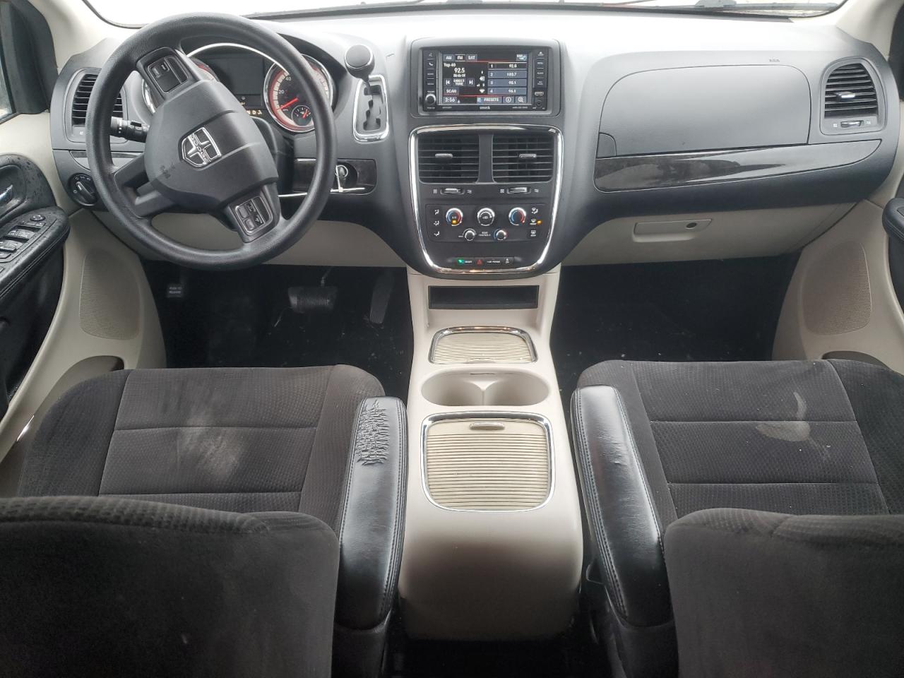 2014 Dodge Caravan - Image 8