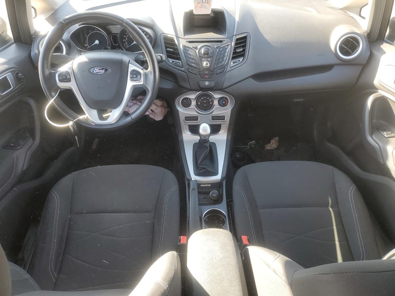 2014 Ford Fiesta - Image 8