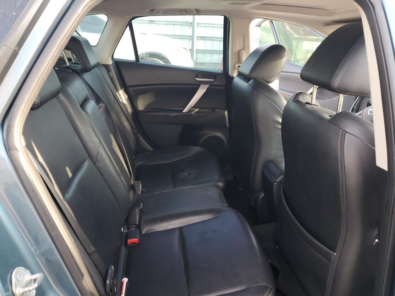 2010 Mazda 3 - Image 11