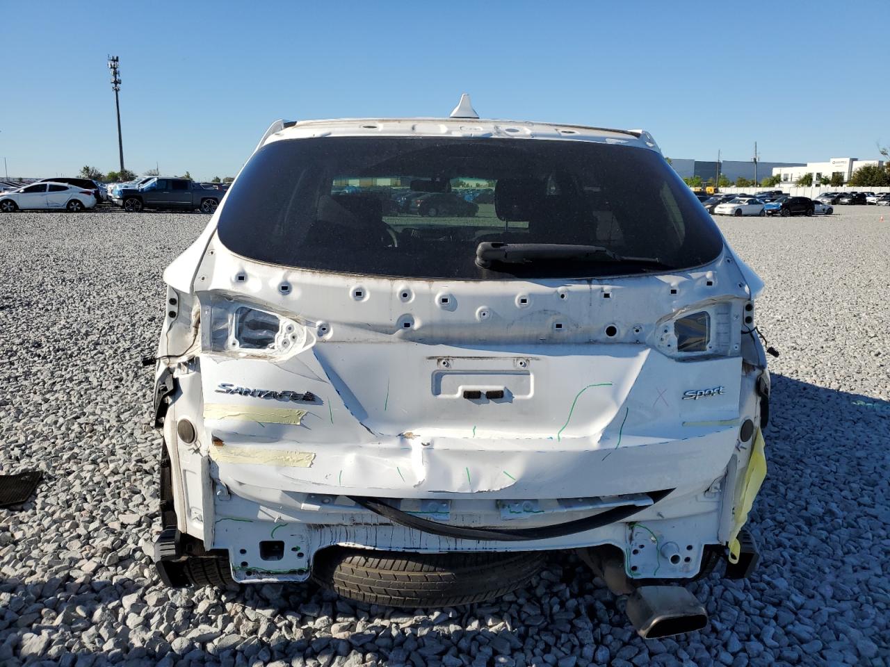 2016 Hyundai Santa Fe - Image 6