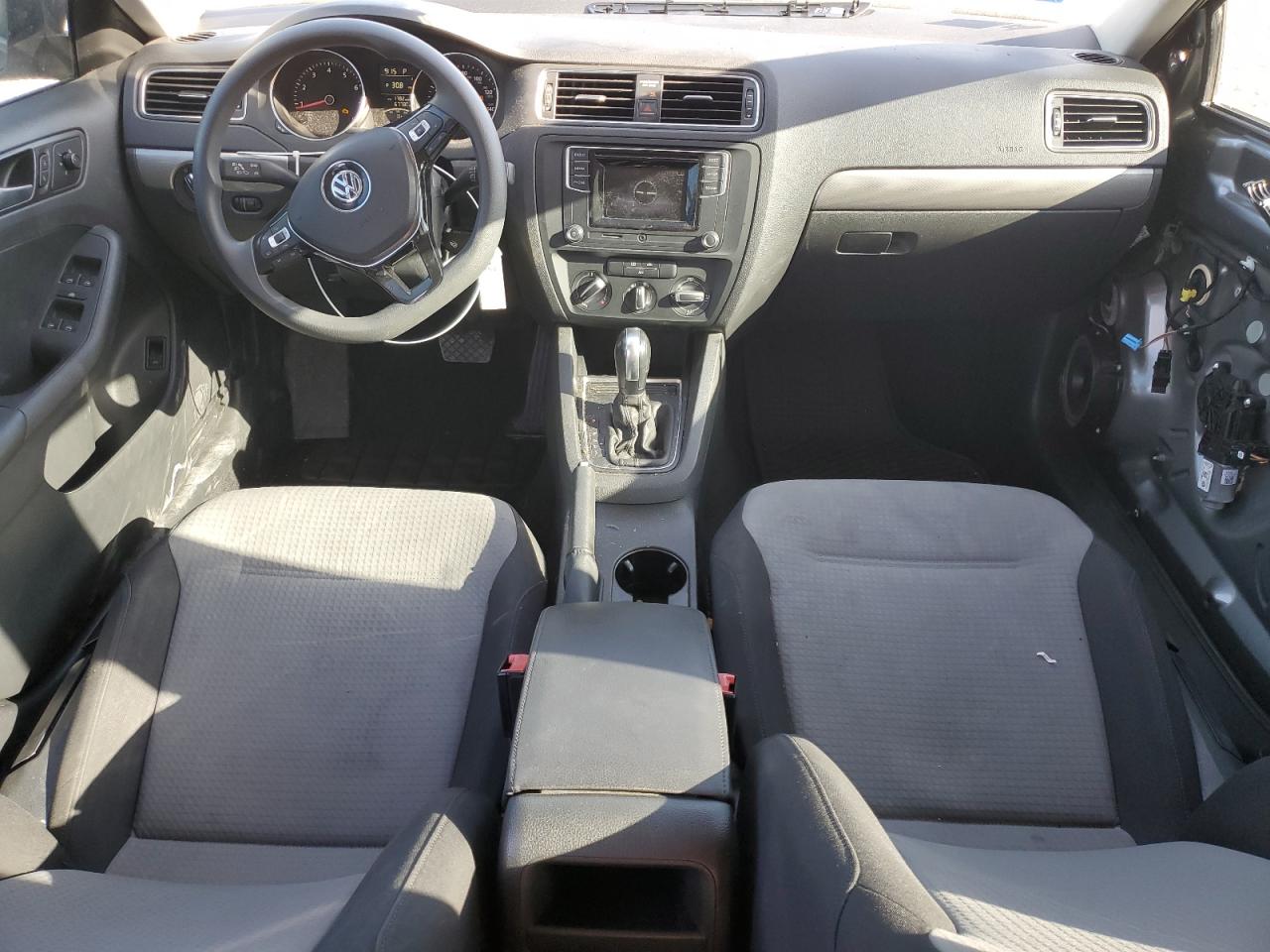 2017 Volkswagen Jetta - Image 8