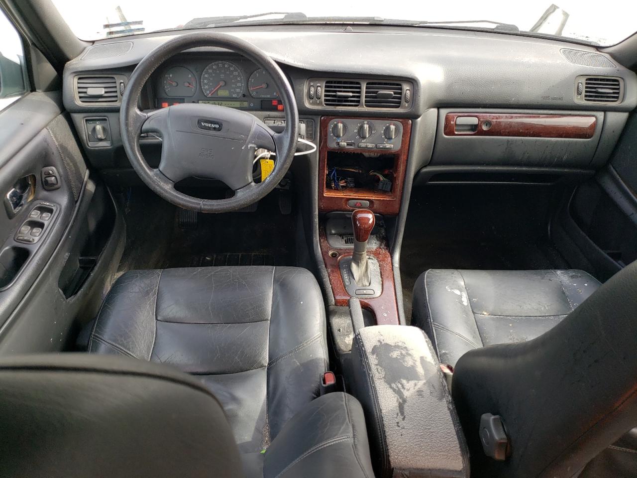 2000 Volvo S70 - Image 8