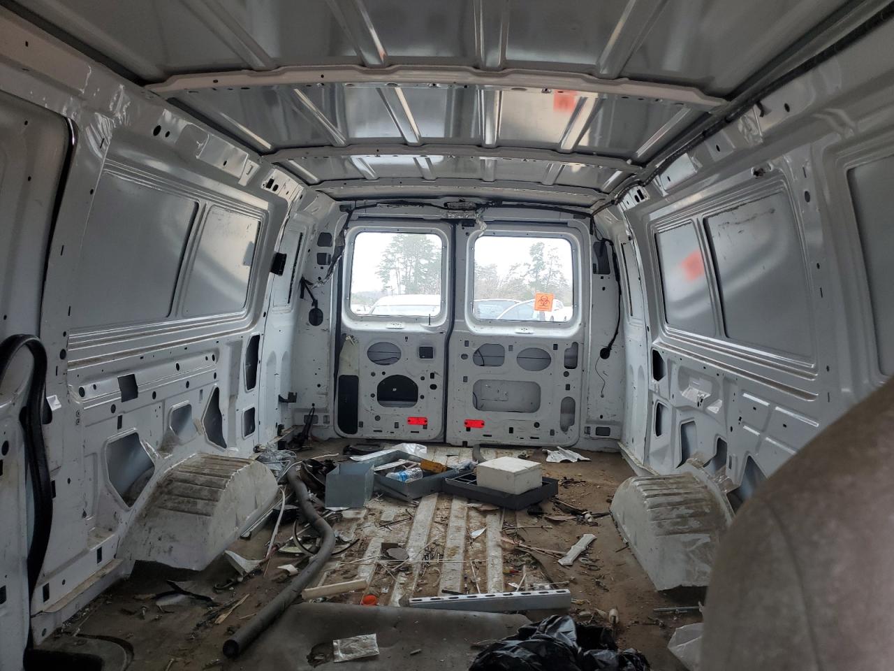 2013 Ford Econoline - Image 10