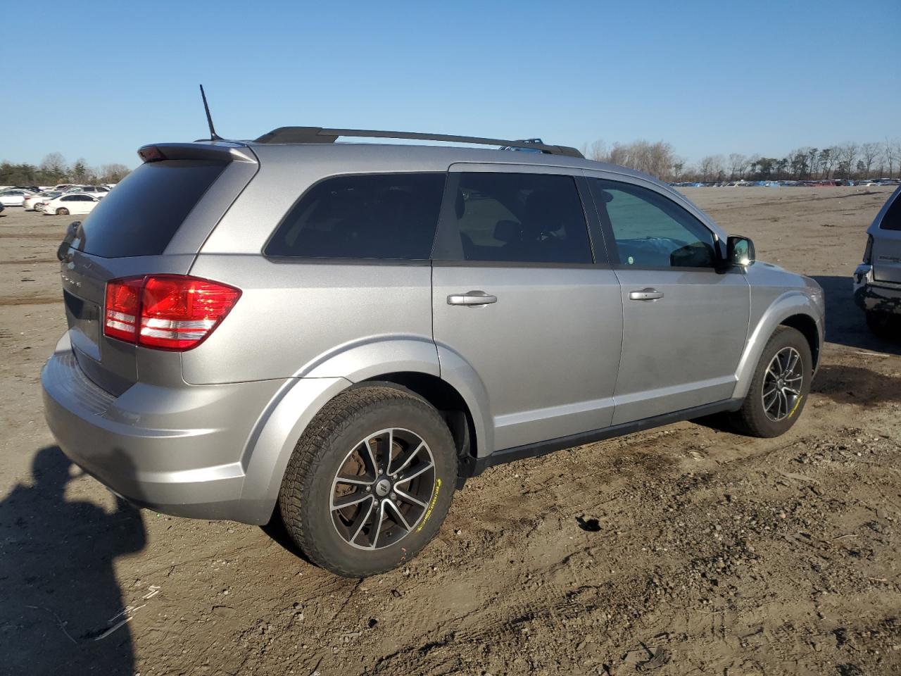 2018 Dodge Journey - Image 3