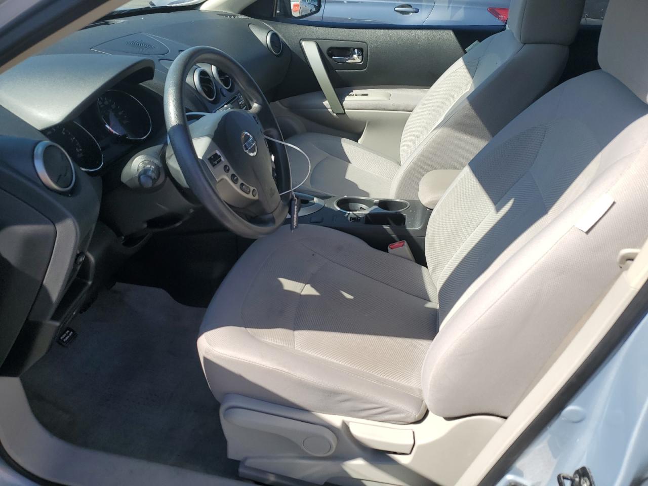 2013 Nissan Rogue - Image 7