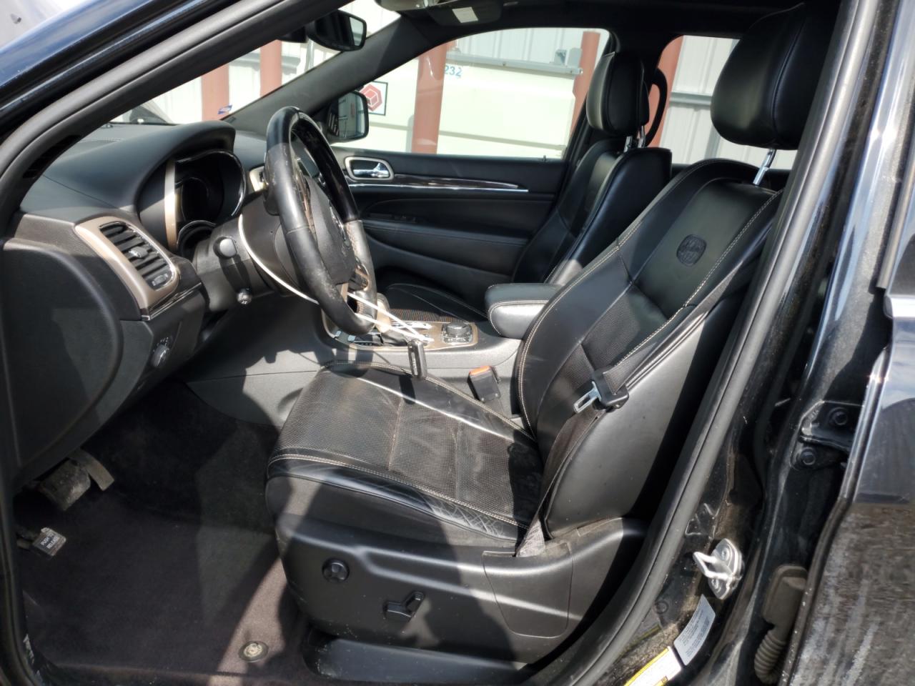 2017 Jeep Grand Cherokee - Image 7