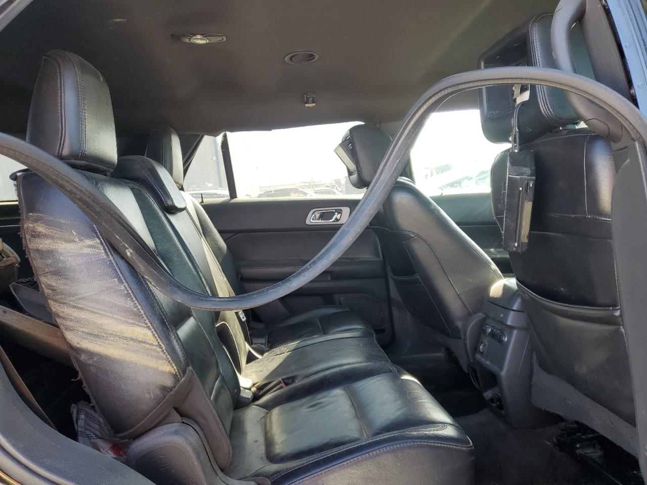 2011 Ford Explorer - Image 11