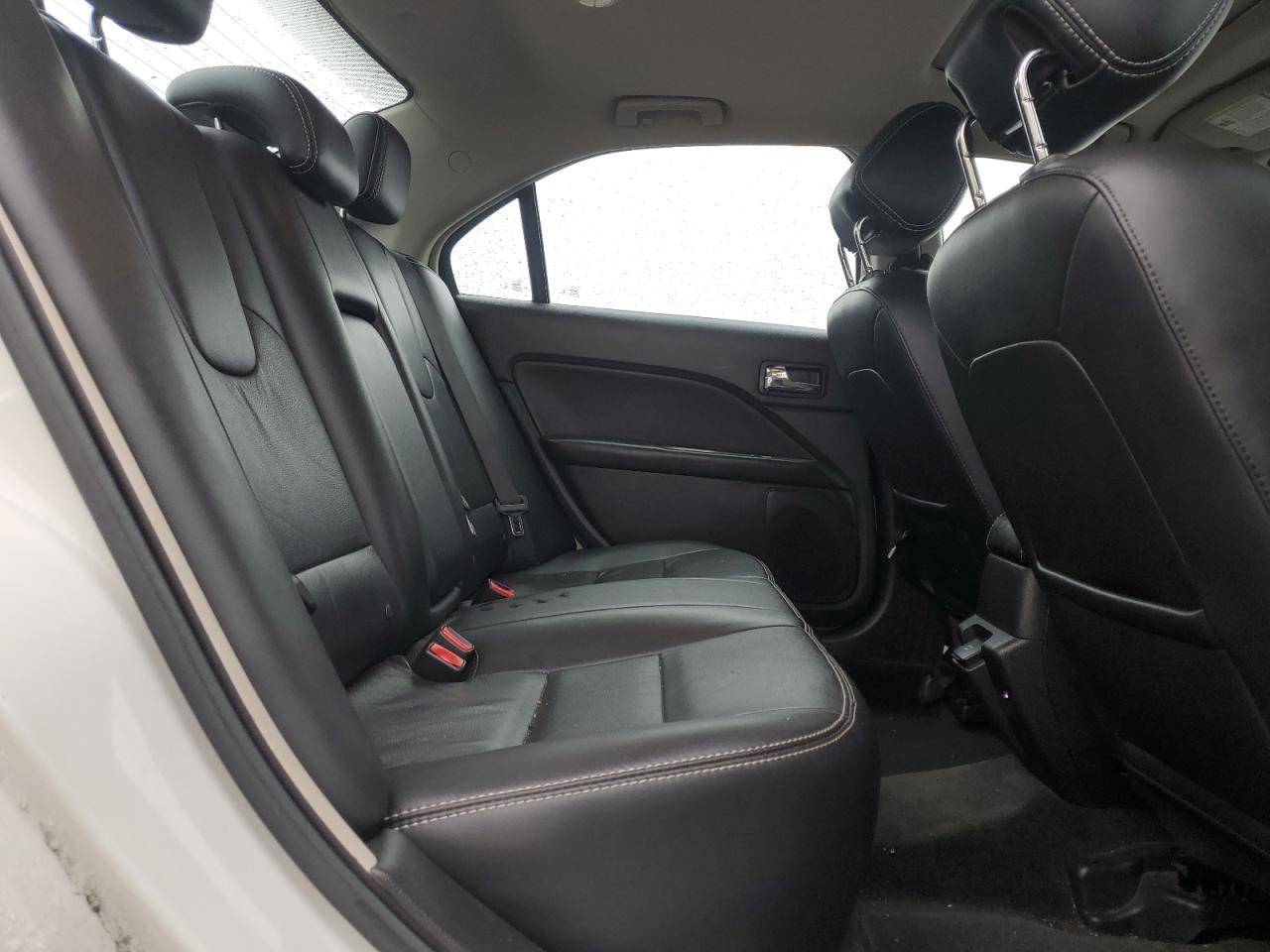 2012 Ford Fusion - Image 10