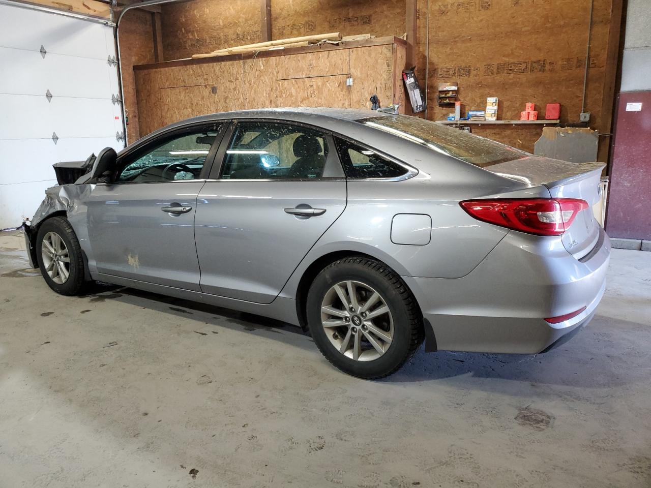 2015 Hyundai Sonata - Image 2