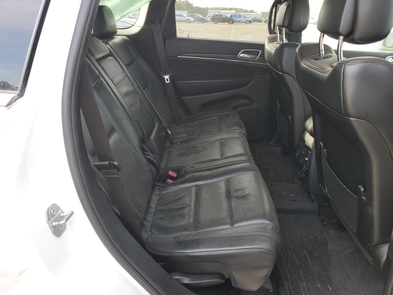 2018 Jeep Grand Cherokee - Image 11