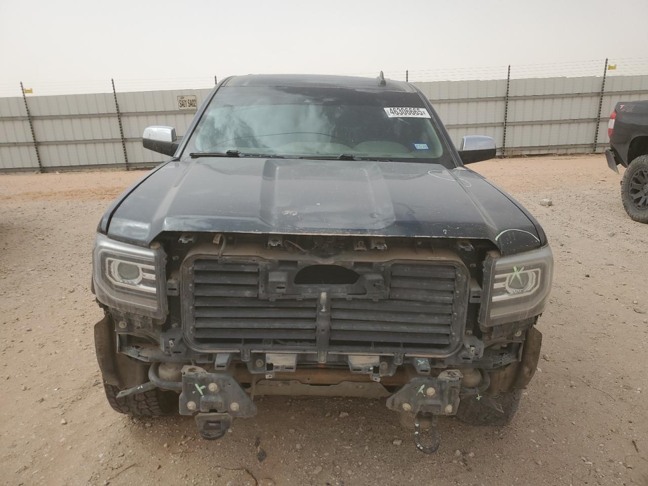 2017 GMC Sierra - Image 5