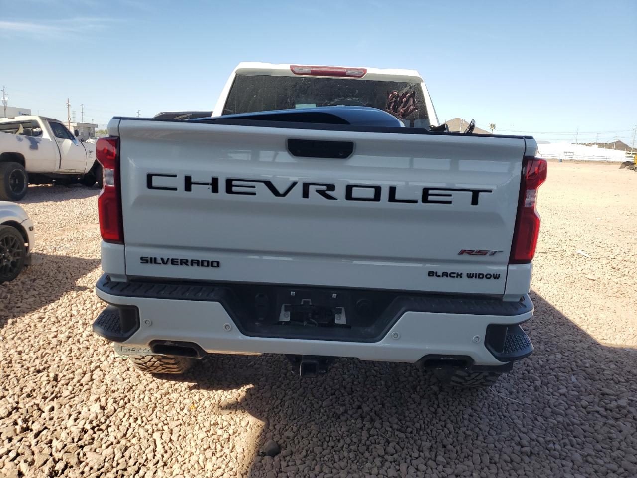 2022 Chevrolet Silverado - Image 6