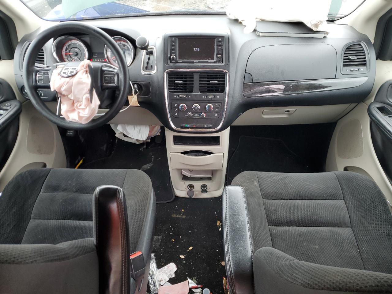 2019 Dodge Caravan - Image 8
