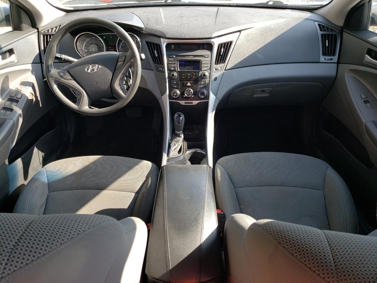 2014 Hyundai Sonata - Image 8